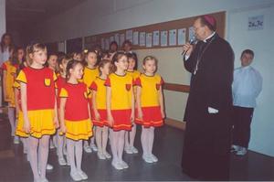 Wizytacja ks. Biskupa w Szkole Podstawowej nr 191 - 15.03.2004r.